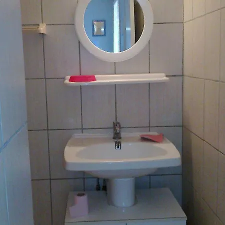 T2 Avec Piscine A 1.5 Km De La - 4 Couchages Au Barcares - Fr-1-81-499 Apartmán Le Barcarès